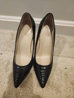 Leather upper beautiful black snake skin shoes